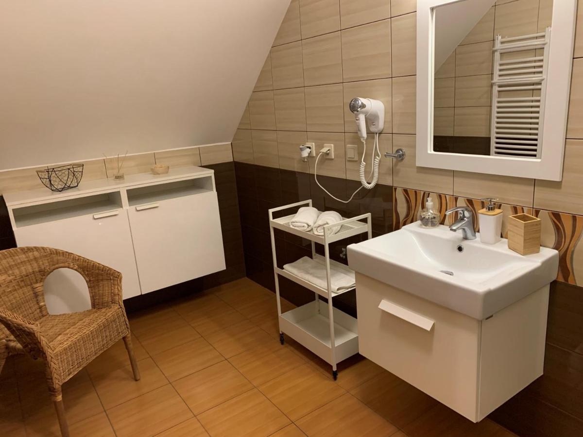 Apartment 4 I 45 W Willi Jozefina *