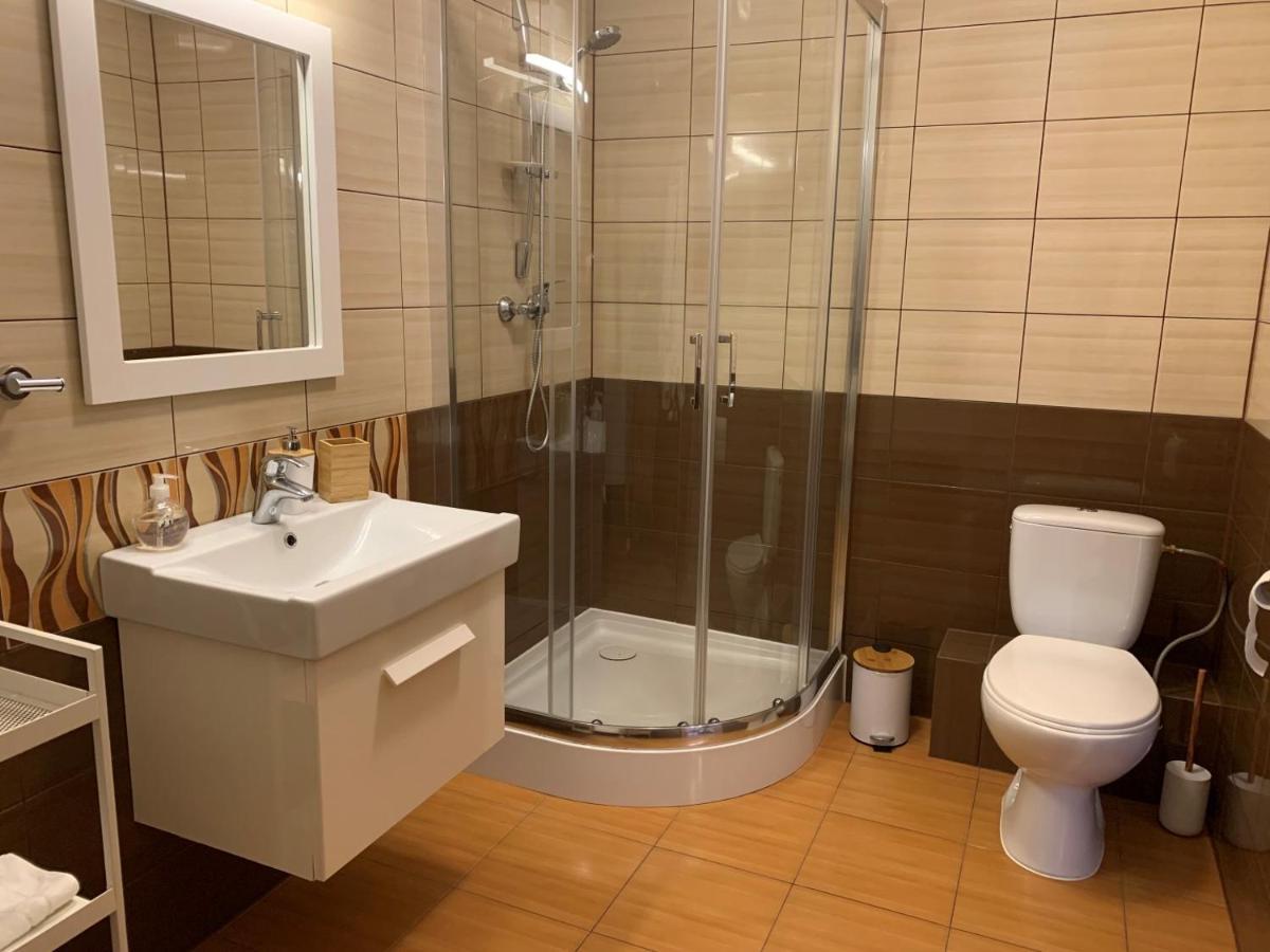 4 I 45 W Willi Jozefina Apartment